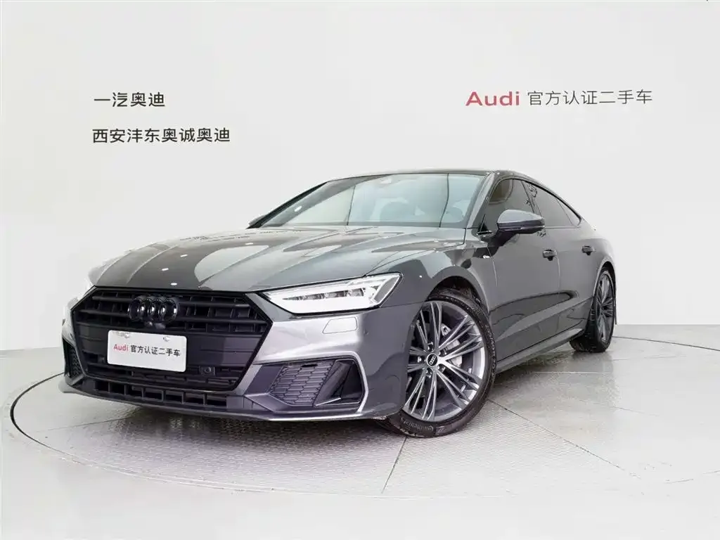 Audi A7 — фото 1