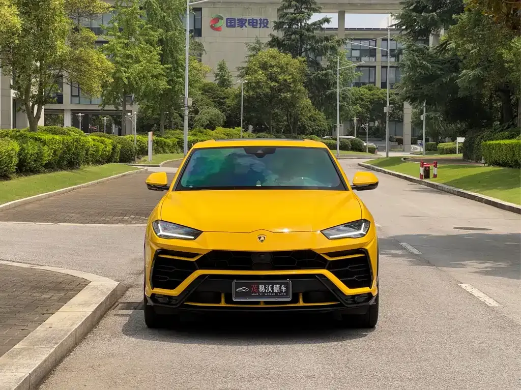 Lamborghini Urus — фото 6
