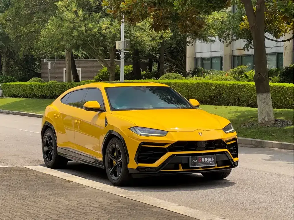 Lamborghini Urus — фото 7
