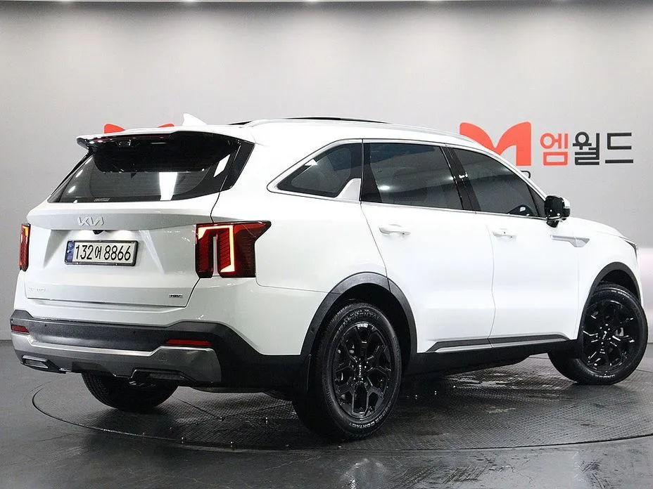 Kia Sorento — фото 5