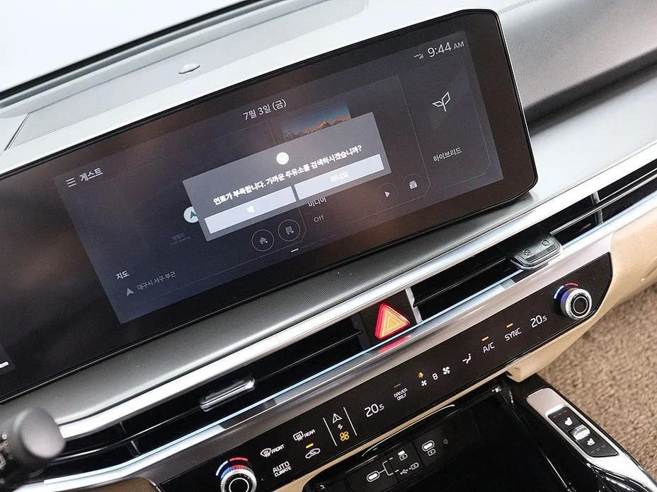 Kia Sorento — фото 10