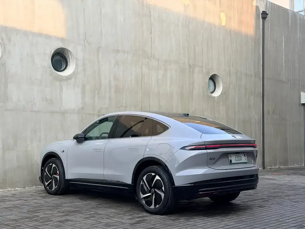 NIO EC6 — фото 8