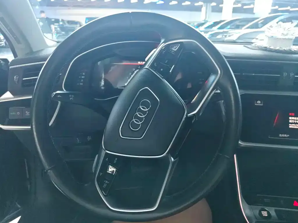 Audi A7L — фото 5