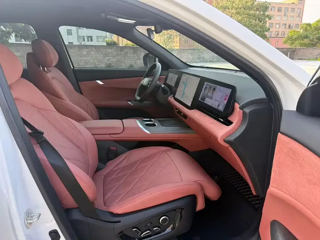 Changan CS75PLUS — фото 3