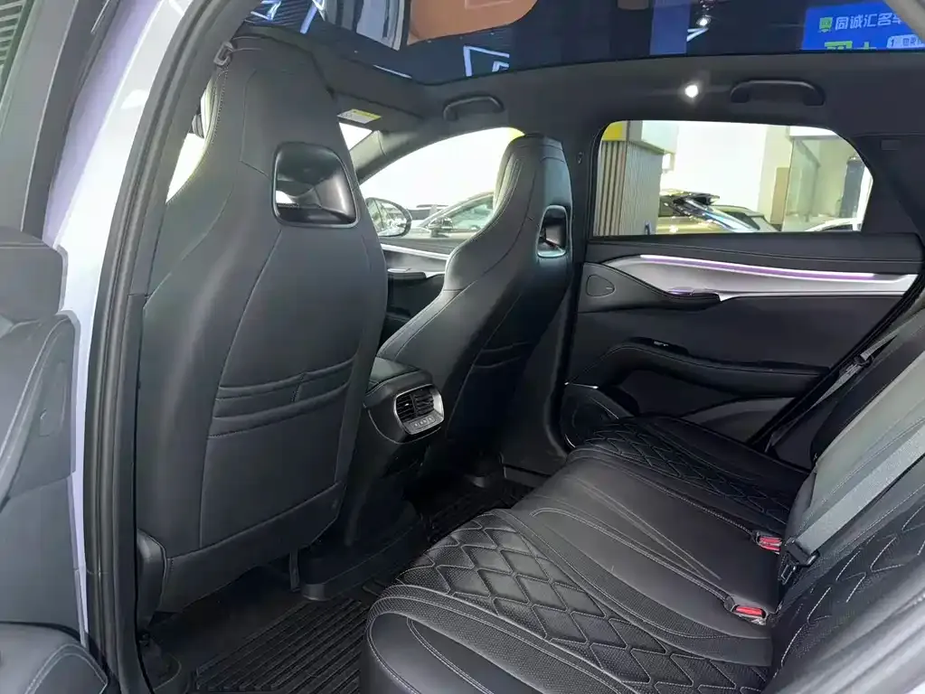 BYD Seal 07 EV — фото 10