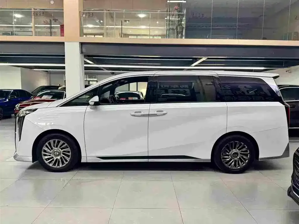 GAC Motor Trumpchi M8 — фото 8