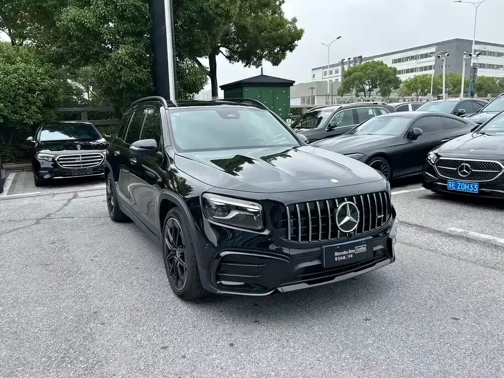 Mercedes-Benz GLB AMG — фото 10