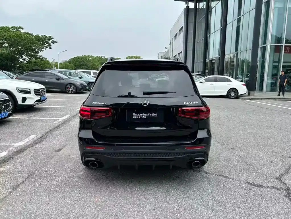 Mercedes-Benz GLB AMG — фото 7