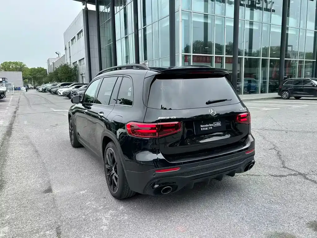 Mercedes-Benz GLB AMG — фото 6
