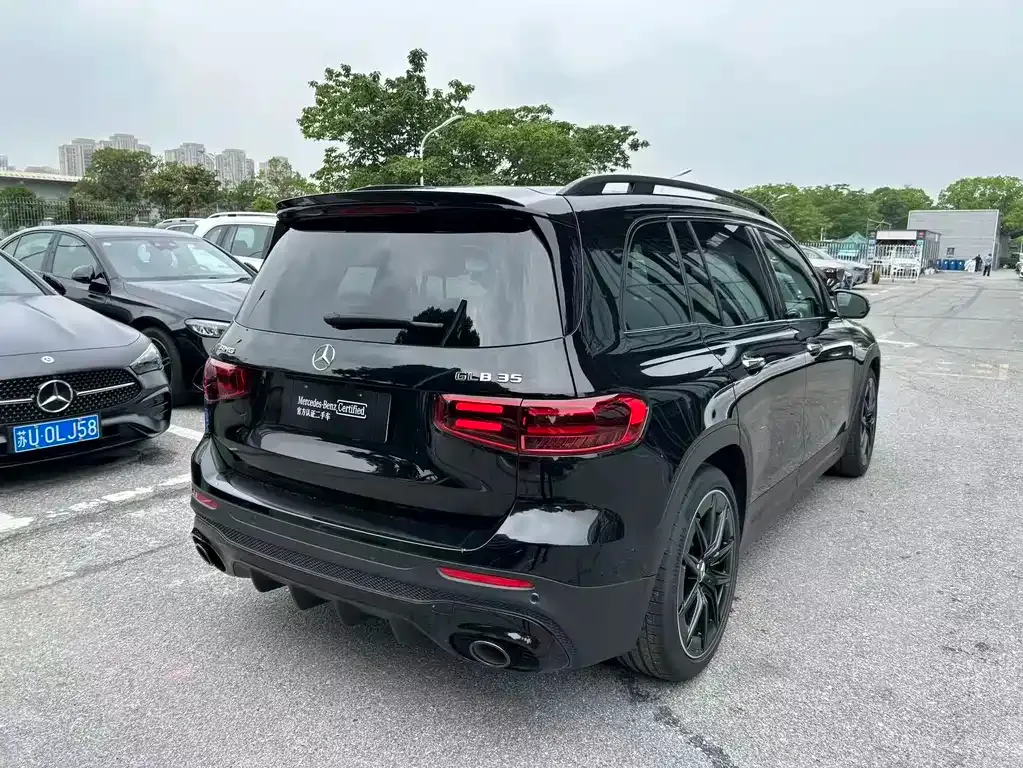 Mercedes-Benz GLB AMG — фото 9