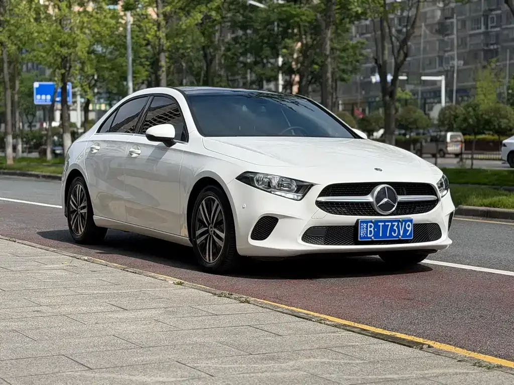 Mercedes-Benz A-Class — фото 7