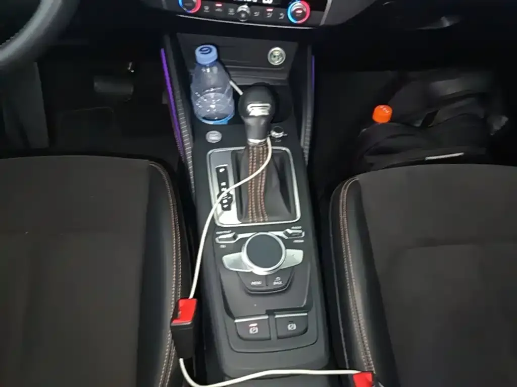 Audi Q2L e-tron 2022 из CN, фото 2