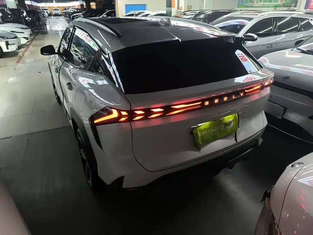 Geely Galaxy L7 — фото 10