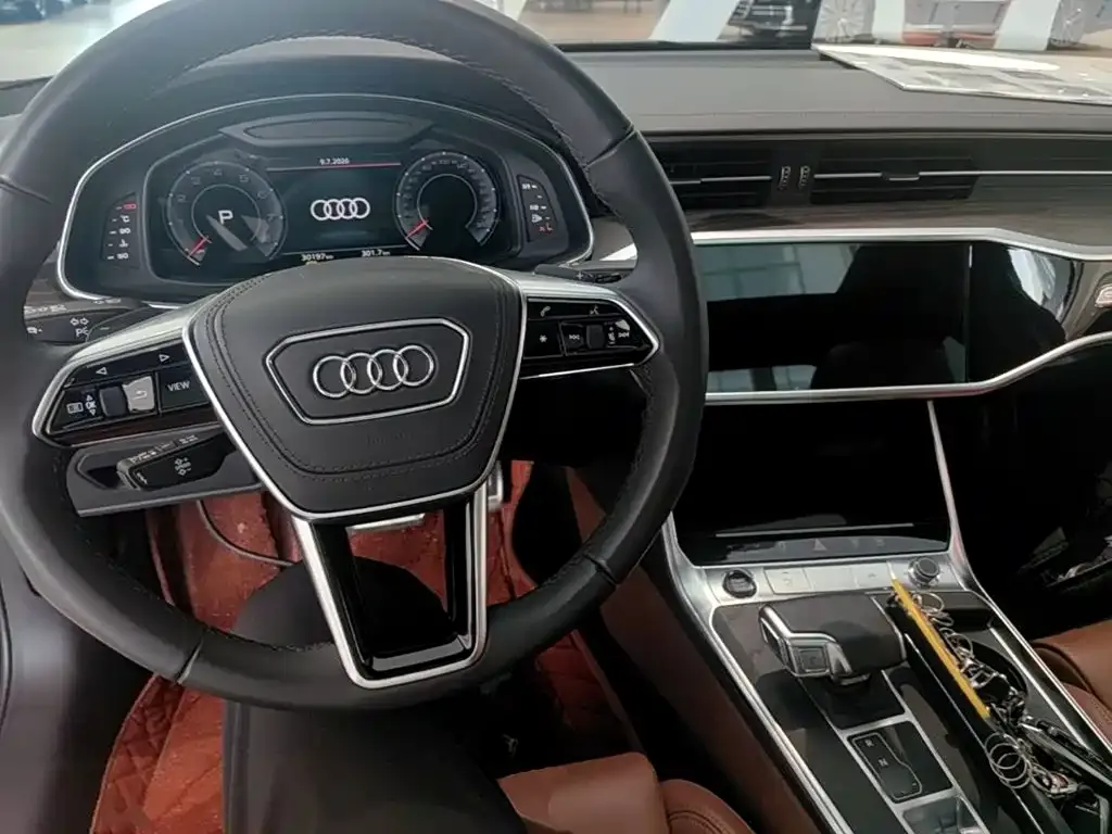 Audi A6L — фото 10