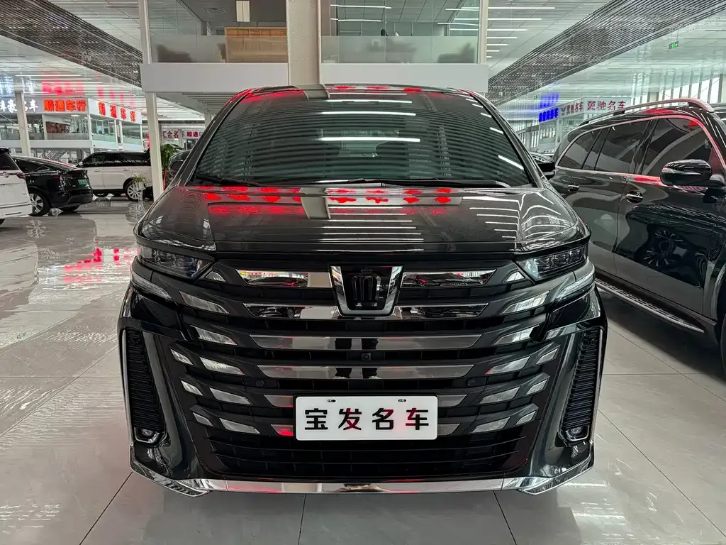 Toyota Vellfire — фото 9