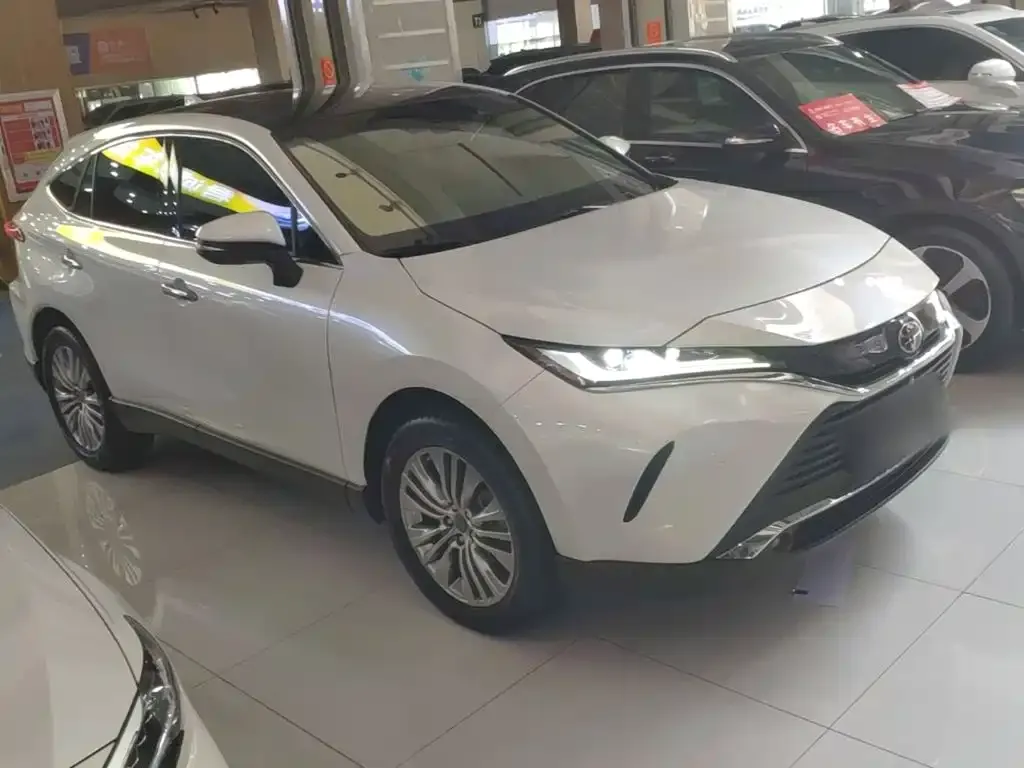 Toyota Harrier — фото 2