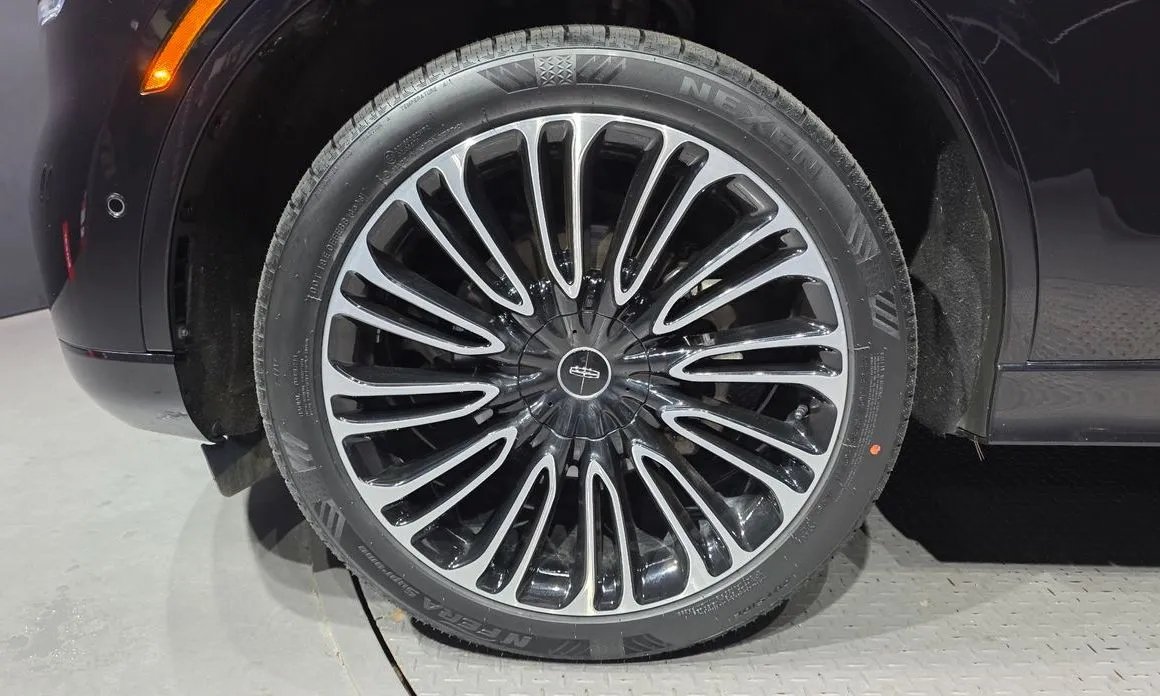 Lincoln Aviator 2023 из KR, фото 9