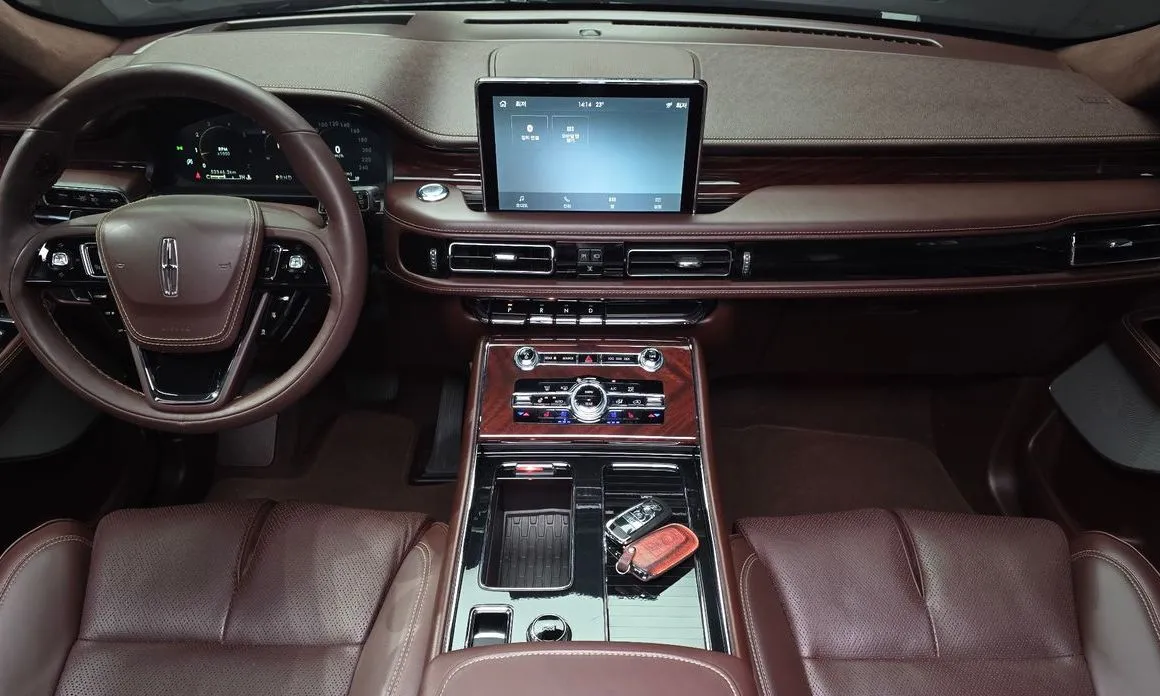Lincoln Aviator 2023 из KR, фото 7