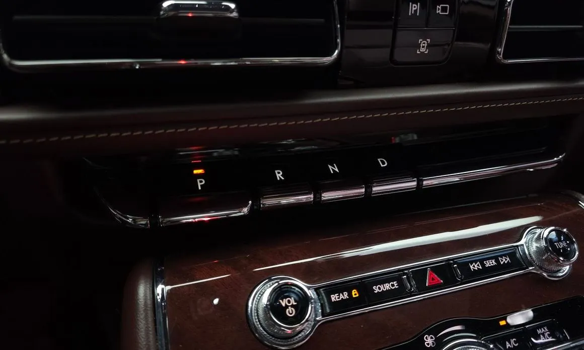Lincoln Aviator 2023 из KR, фото 2