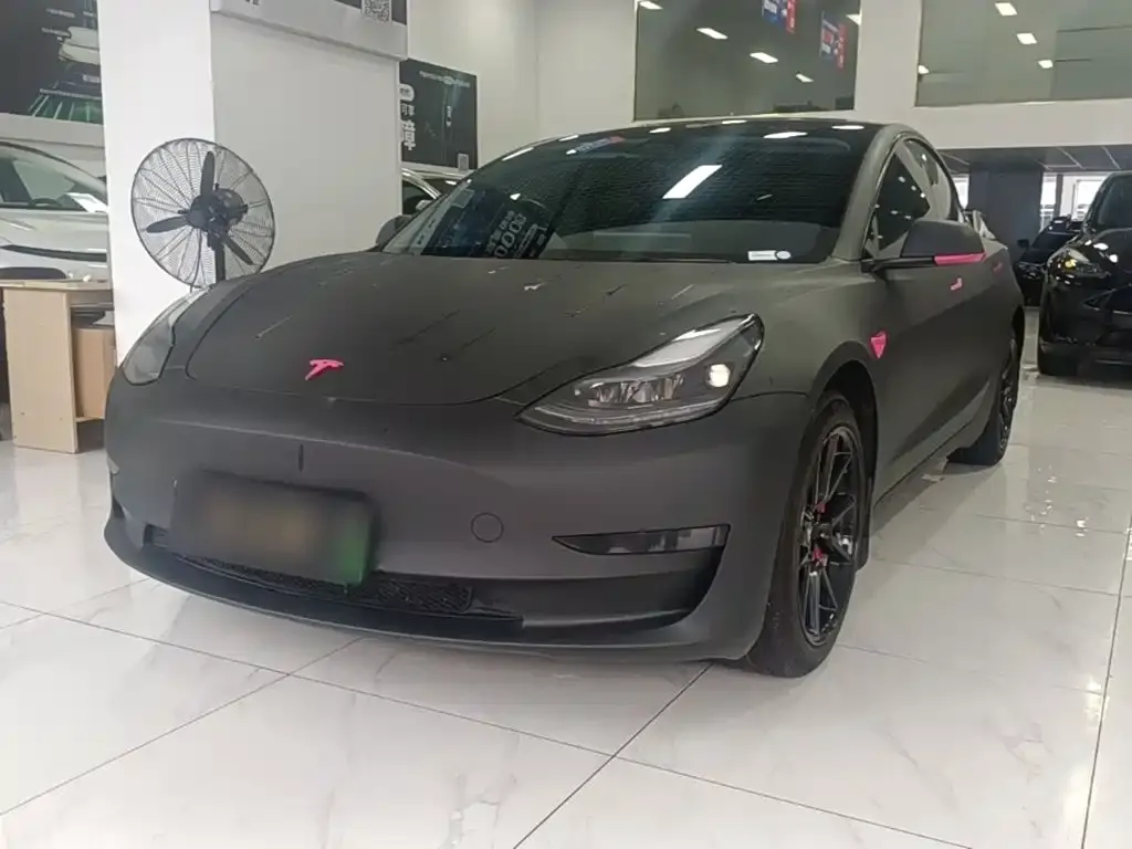 Tesla Model 3 — фото 2