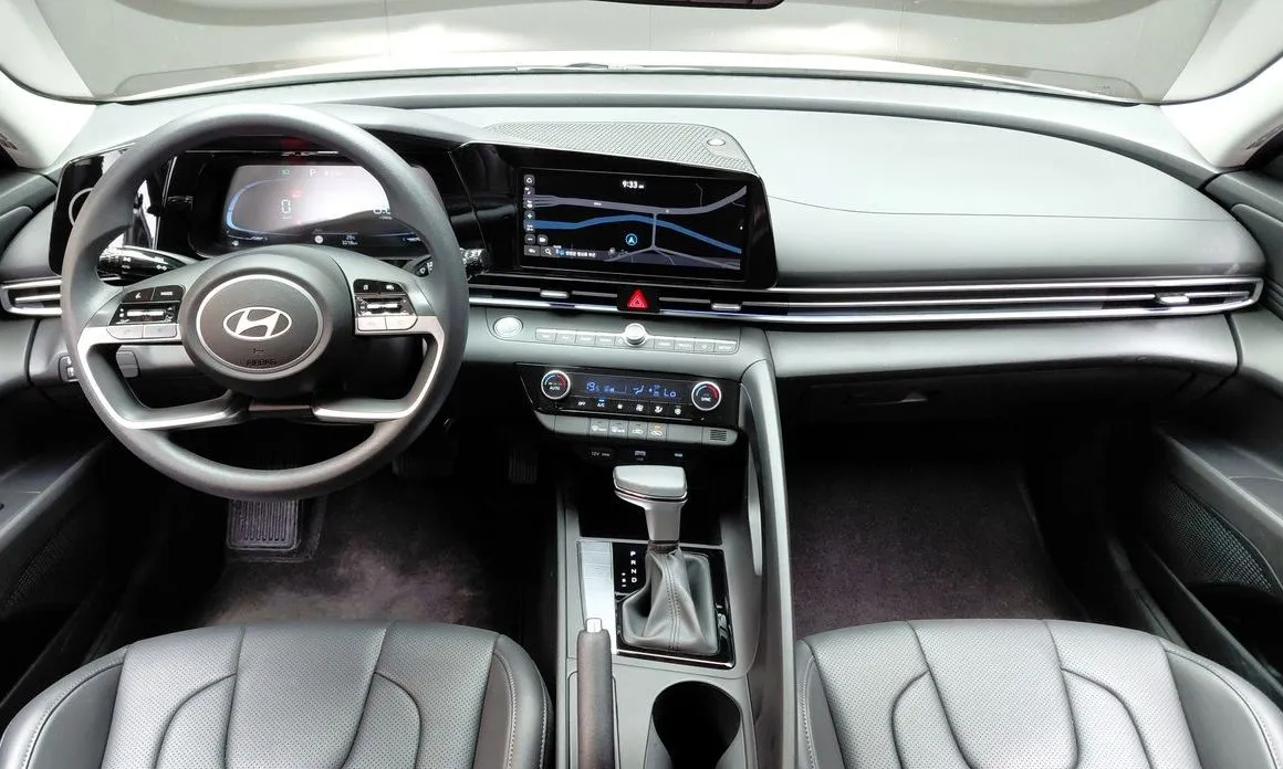 Hyundai AVANTE — фото 9