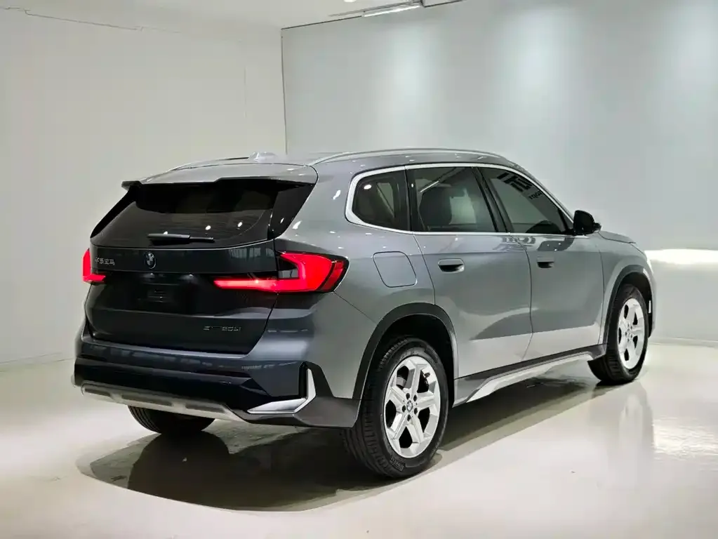 BMW X1 — фото 10