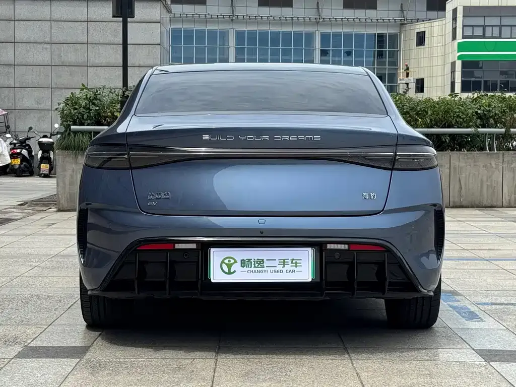 BYD Seal — фото 5