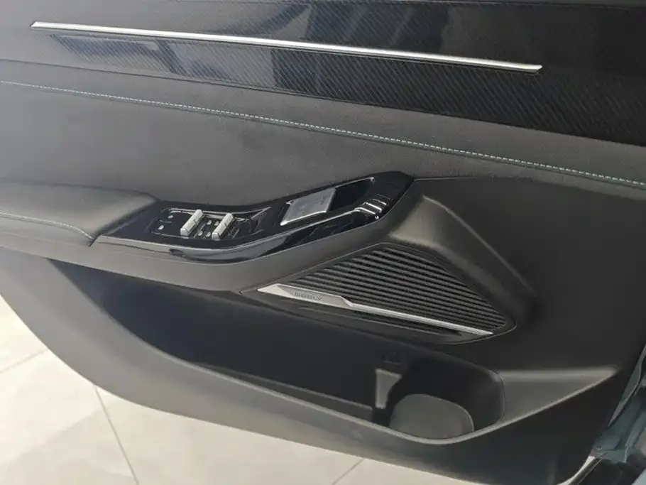 Geely Galaxy L6 — фото 10