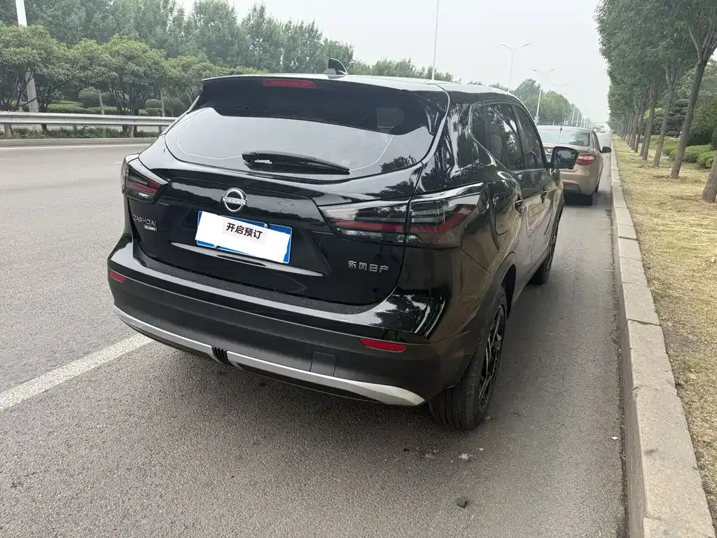 Nissan Qashqai — фото 4