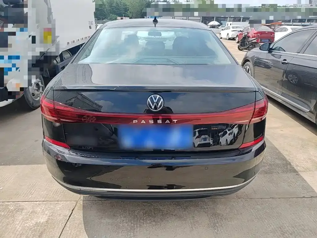 Volkswagen Passat — фото 3