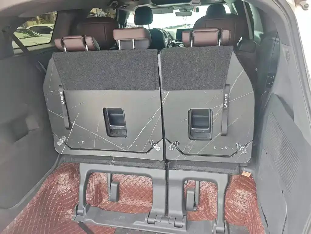 Toyota Granvia — фото 5