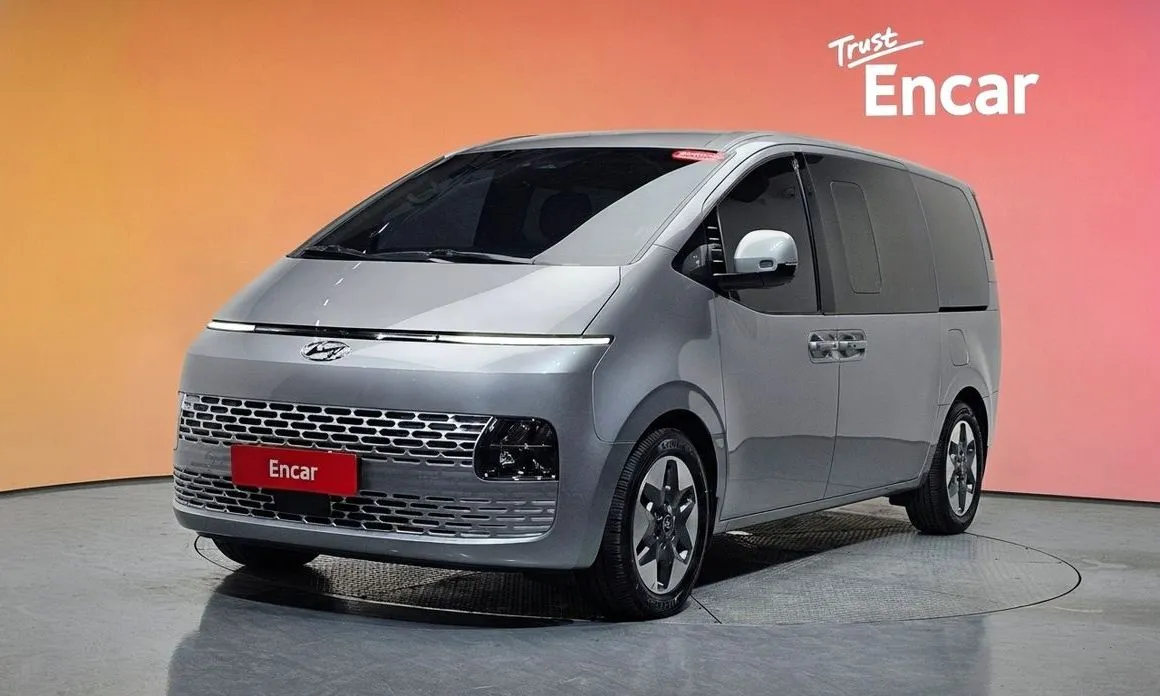 Hyundai Staria