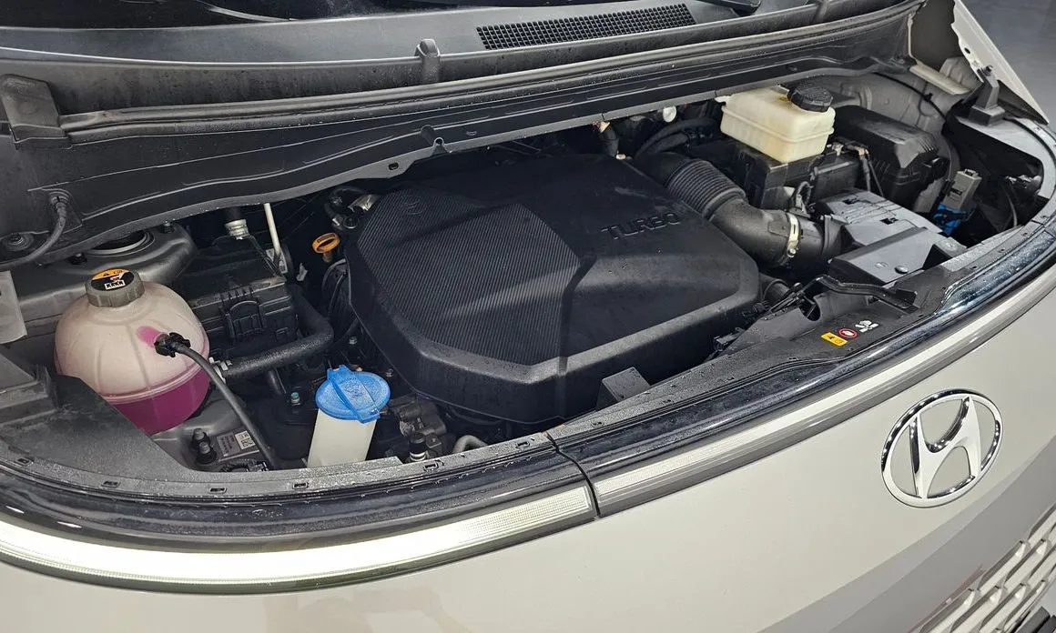 Hyundai Staria 2023 из KR, фото 3