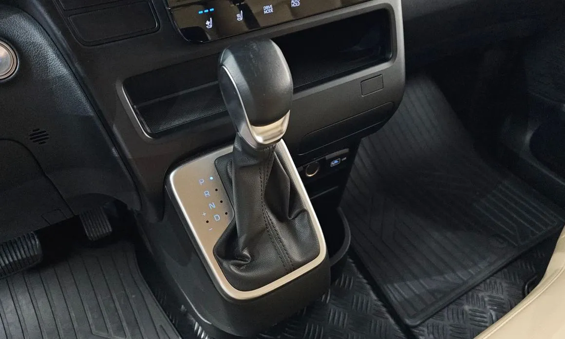 Hyundai Staria 2023 из KR, фото 8