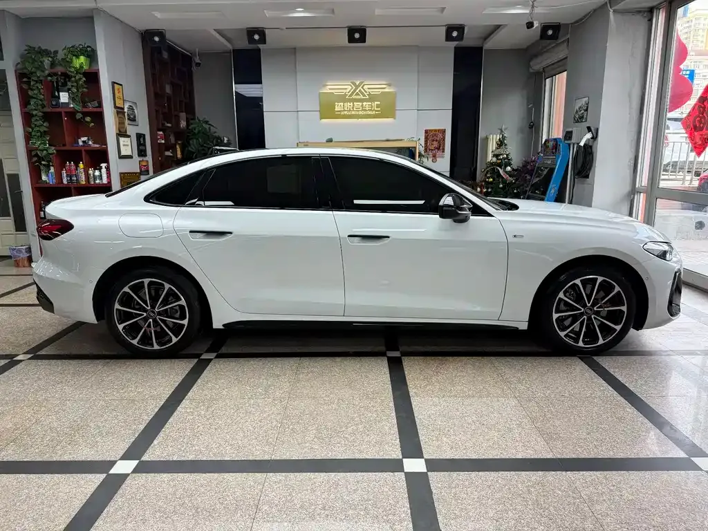 Audi A5L 2025 из CN, фото 8