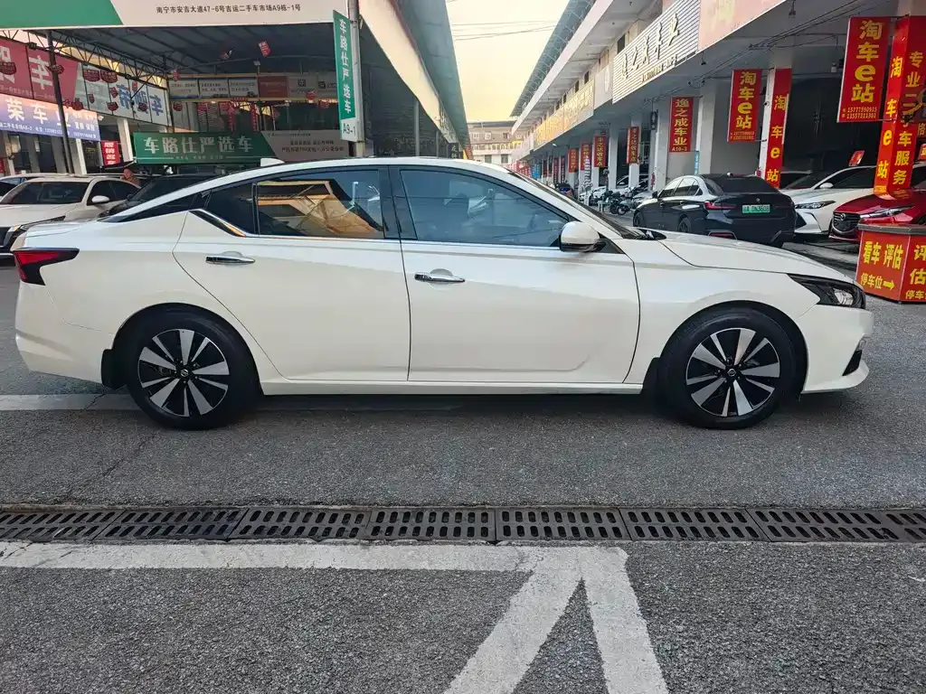 Nissan Teana — фото 6