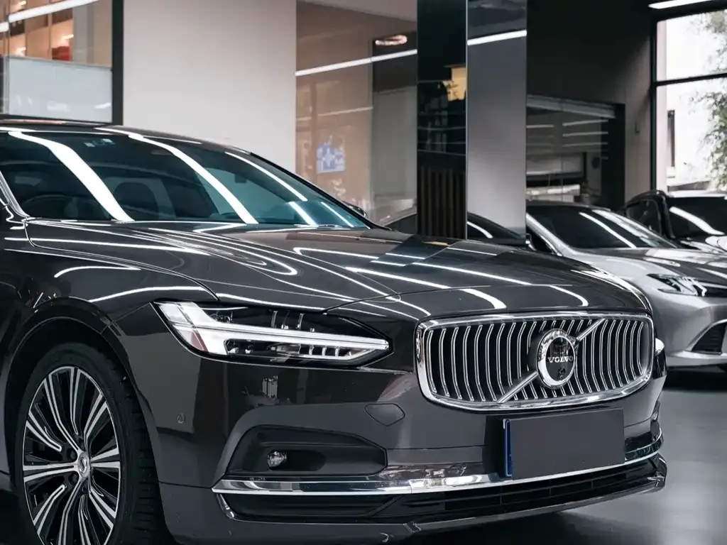 Volvo S90 — фото 9