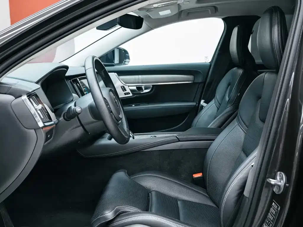 Volvo S90 — фото 3