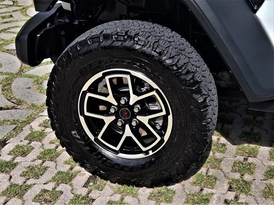 Jeep Wrangler — фото 4