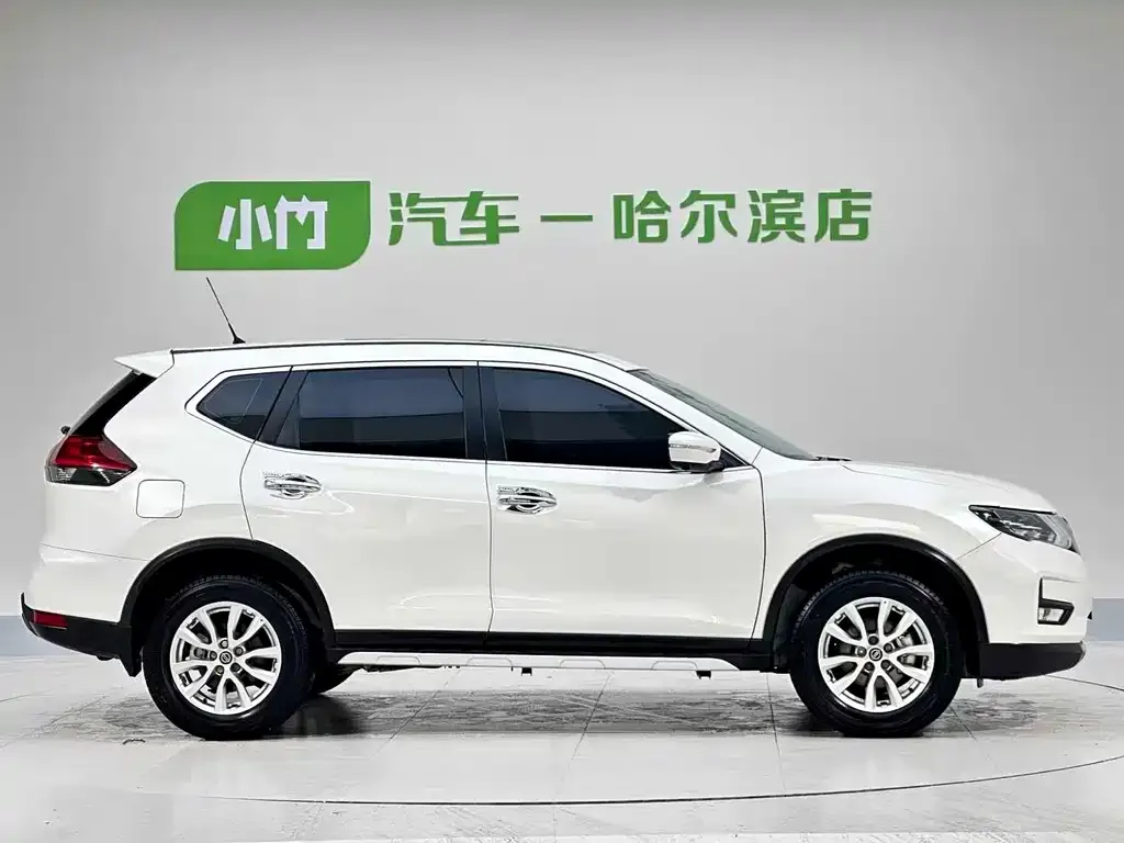 Nissan X-Trail — фото 10