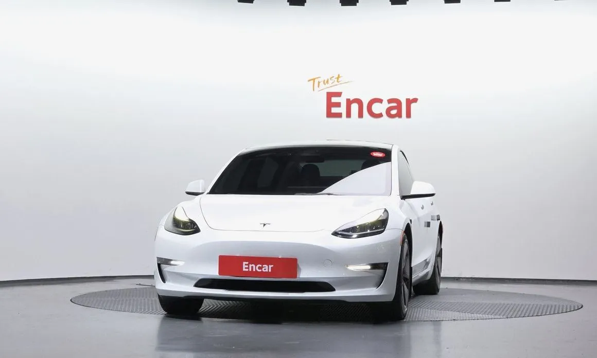 Tesla Model 3 — фото 2