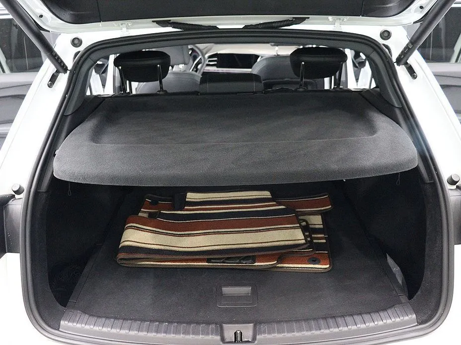 Audi Q4 e-tron 2023 из KR, фото 10