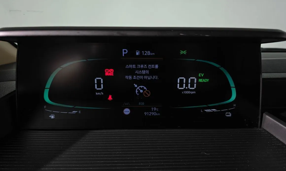 Hyundai Staria 2025 из KR, фото 5