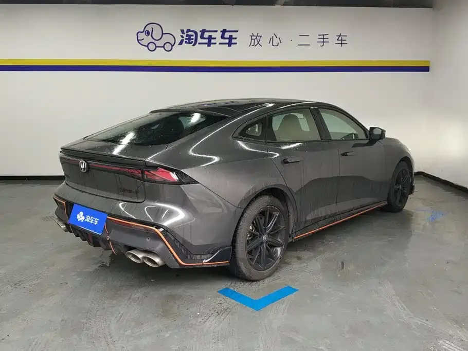 Changan UNI-V — фото 4