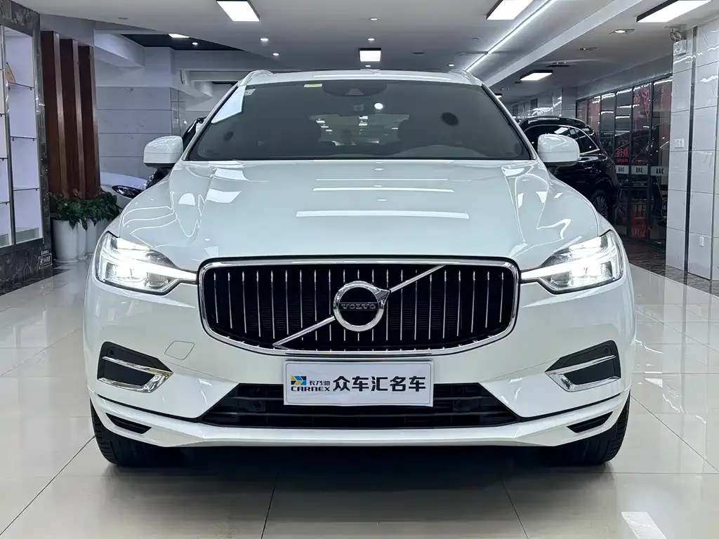 Volvo XC60 — фото 4
