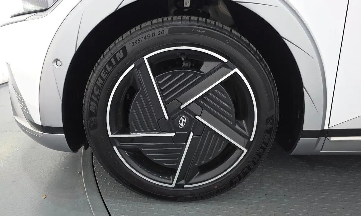 Hyundai Ioniq5 — фото 9