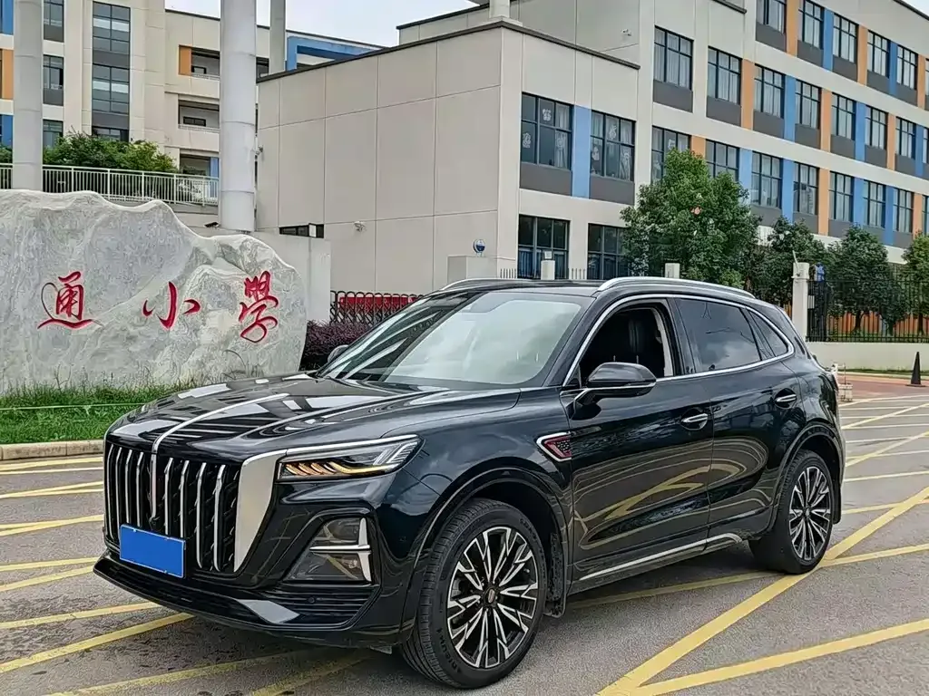 Hongqi HS5 — фото 1