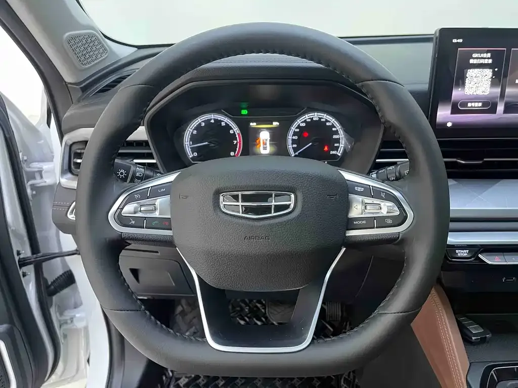 Geely Vision X6 — фото 10