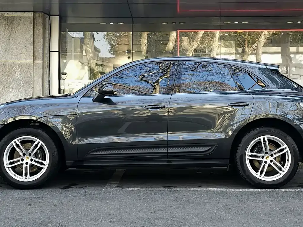 Porsche Macan — фото 7