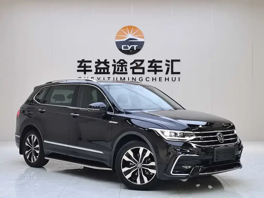 Volkswagen Tiguan L — фото 6